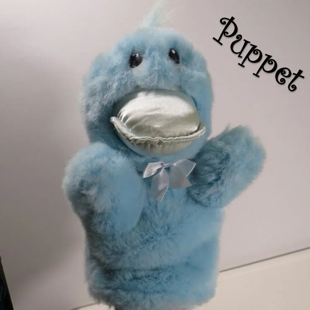 vintage 80s blue duck puppet with satin fabric bill Commonwealth RARE